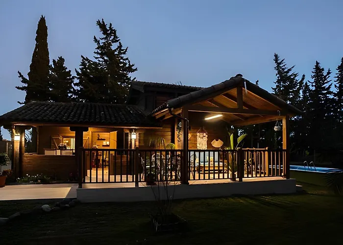 Pinares De Roche - Solo Familias *