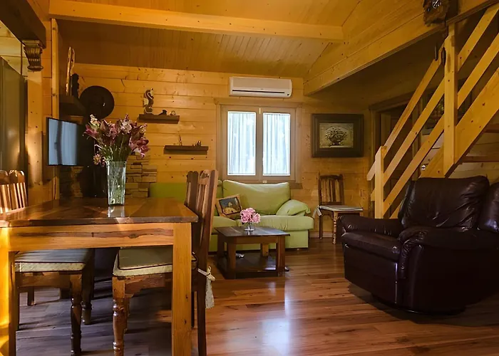 Pinares De Roche - Solo Familias * Кониль-де-ла-Фронтера